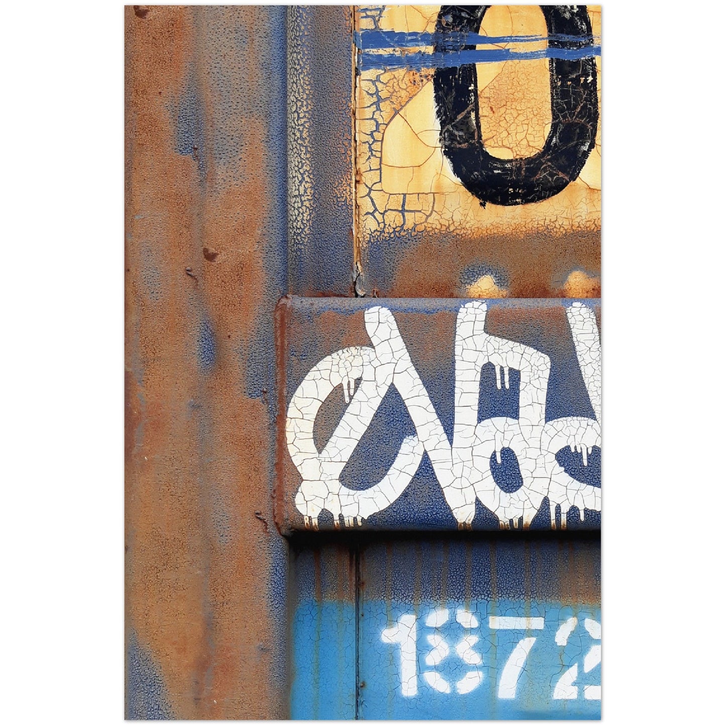 WEATHERED BOXCAR WITH HANDSTYLE VERTICAL METAL PRINT